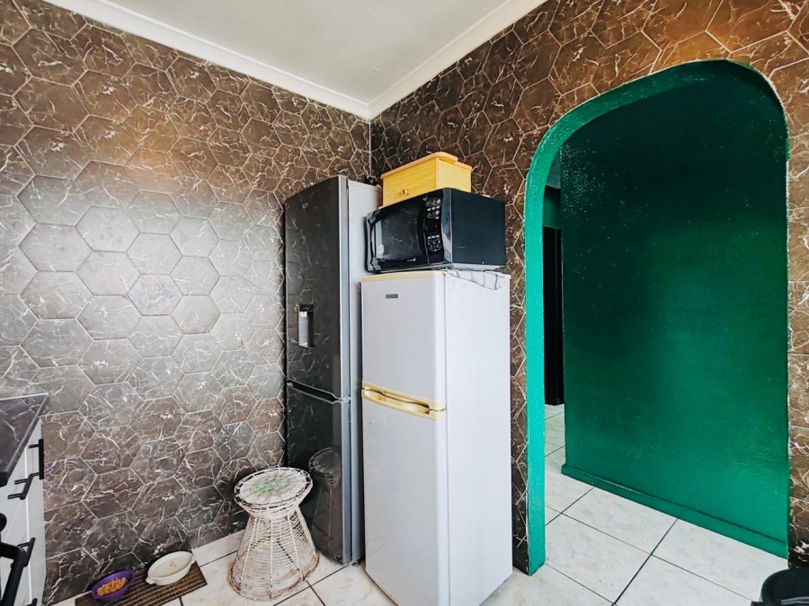 2 Bedroom Property for Sale in Maitland Western Cape